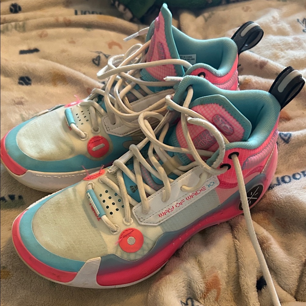 Li-Ning way of Wade 10